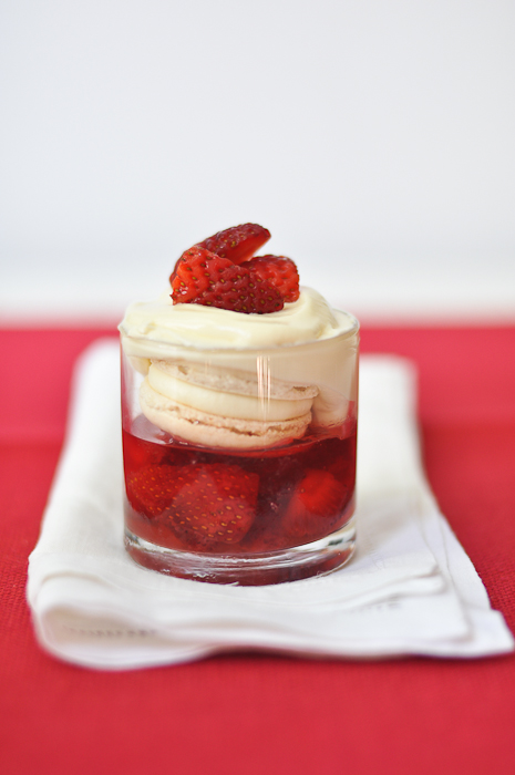 Strawberry and Macaron Trifle Strawberry and Macaron Trifle