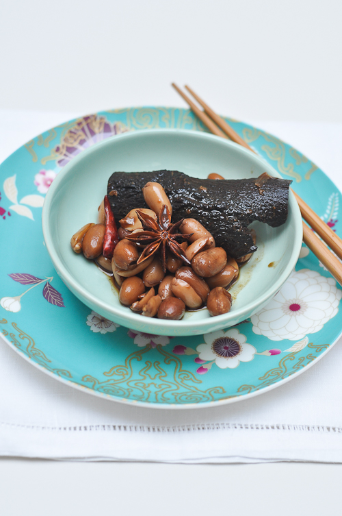 Chinese Style Braised Peanuts