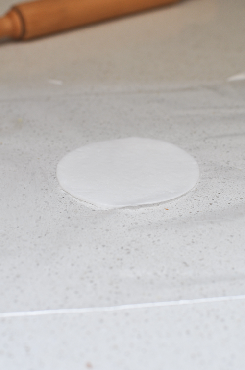 Crystal Prawn Dumplings 2 Flatten the dough between two oiled sheets of plastic