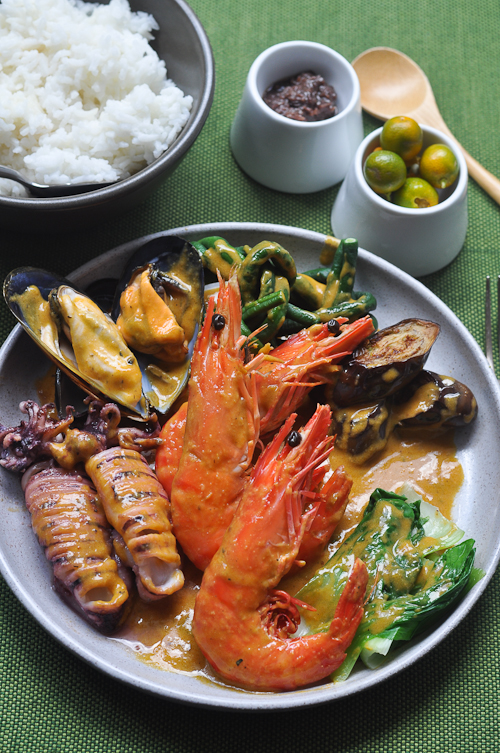 Seafood Kare Kare 