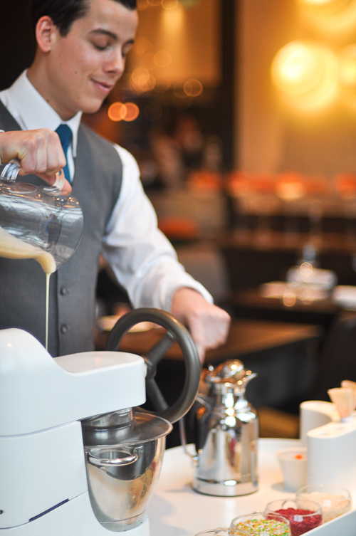 My Order - Ice Cream Trolley using Liquid Nitrogen
